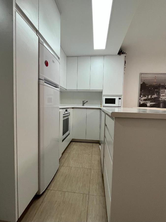 Apartamento Con Terraza,2 Min De La Playa, Ares Kültér fotó