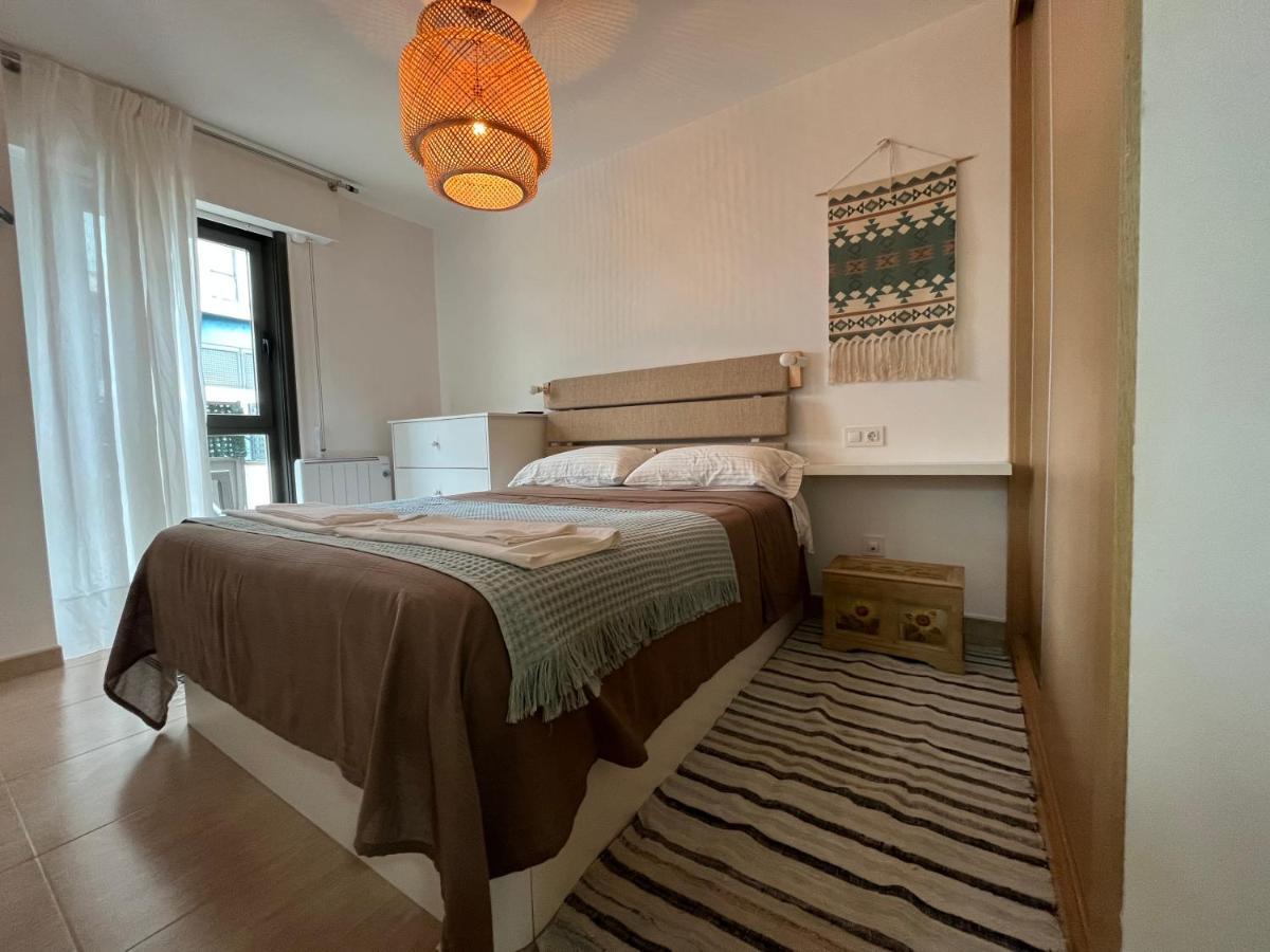 Apartamento Con Terraza,2 Min De La Playa, Ares Kültér fotó